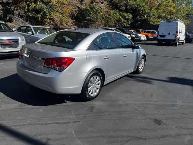 2011 Chevrolet Cruze in Pottsville, PA 17901 - 18079801 6