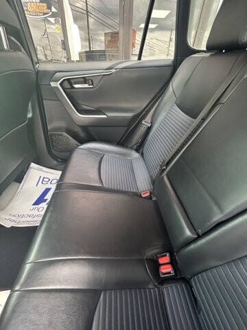 2019 Toyota RAV4 in Knoxville, TN 37912 - 18079815 20