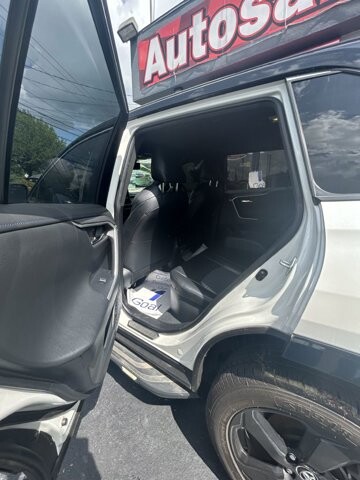 2019 Toyota RAV4 in Knoxville, TN 37912 - 18079815 18