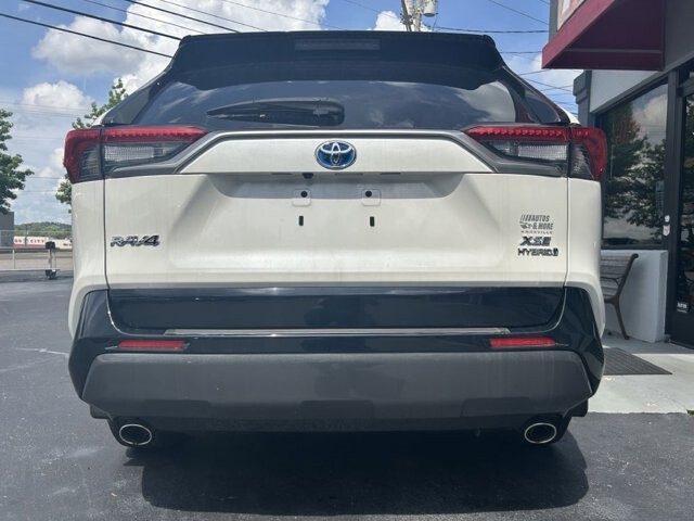 2019 Toyota RAV4 in Knoxville, TN 37912 - 18079815 6