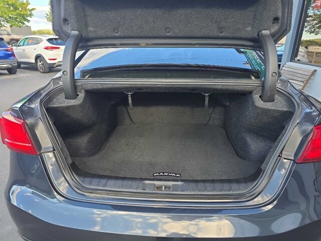 2017 Nissan Maxima in Knoxville, TN 37912 - 18079817 11