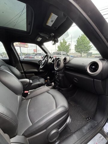 2011 MINI Cooper Countryman in Knoxville, TN 37912 - 18079826 27