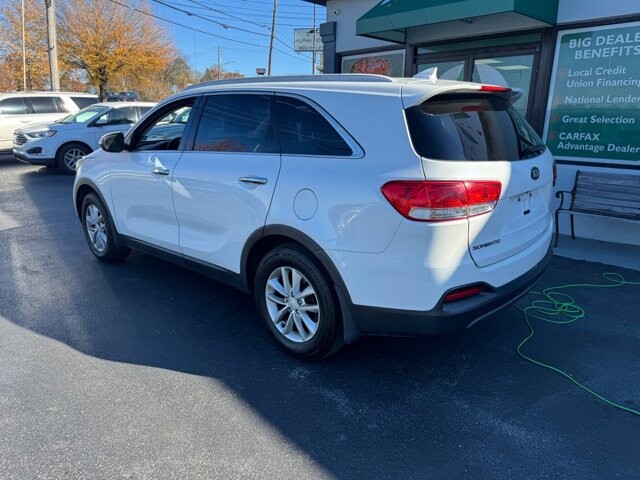2017 Kia Sorento in Knoxville, TN 37912 - 18079827 4