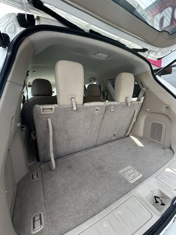 2013 Nissan Pathfinder in Knoxville, TN 37912 - 18079829 19