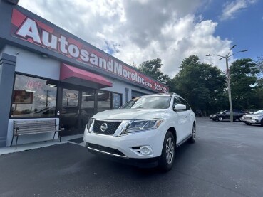 2013 Nissan Pathfinder in Knoxville, TN 37912