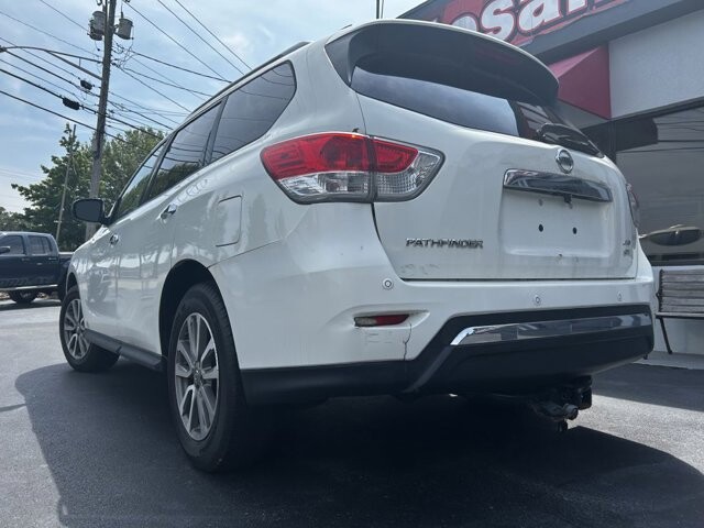2013 Nissan Pathfinder in Knoxville, TN 37912 - 18079829 8