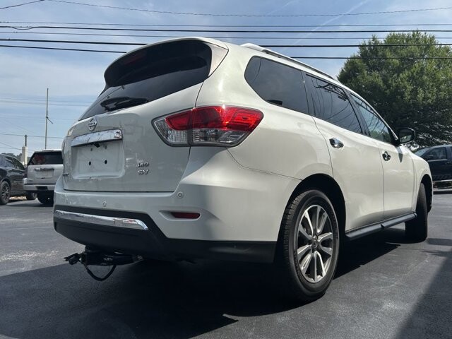 2013 Nissan Pathfinder in Knoxville, TN 37912 - 18079829 6