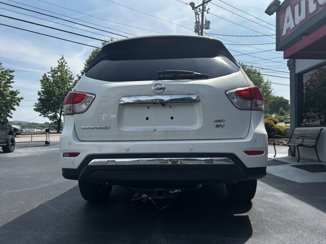 2013 Nissan Pathfinder in Knoxville, TN 37912 - 18079829 7