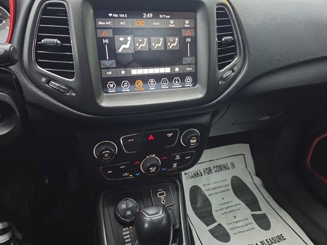 2020 Jeep Compass in Knoxville, TN 37912 - 18079830 9