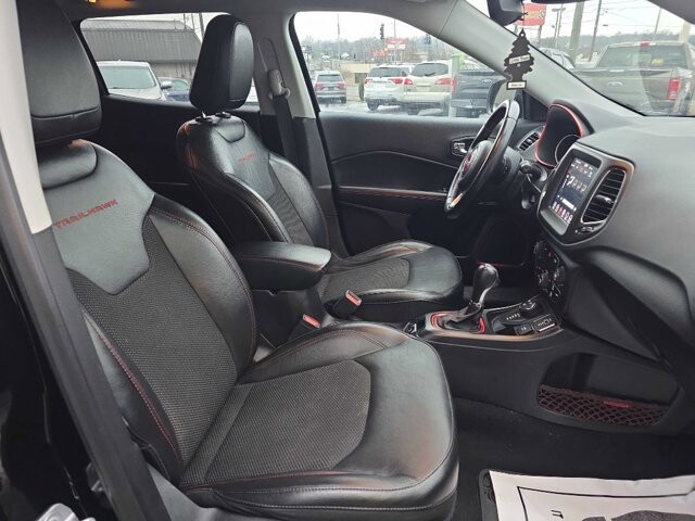 2020 Jeep Compass in Knoxville, TN 37912 - 18079830 10