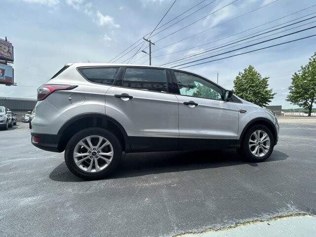 2018 Ford Escape in Knoxville, TN 37912 - 18079831 5