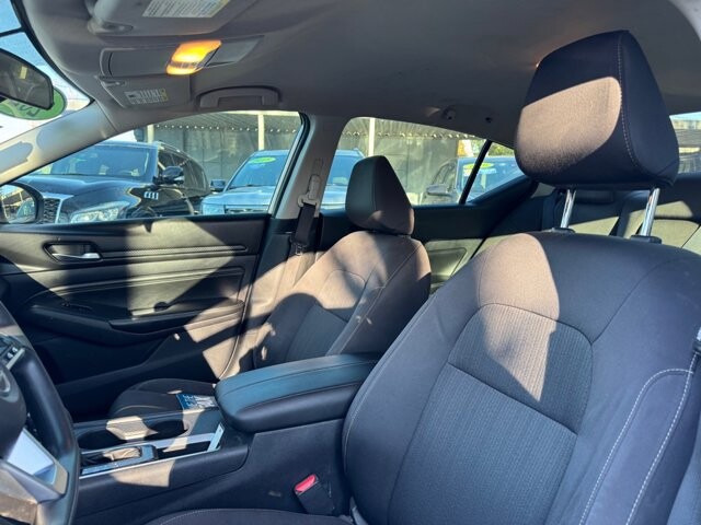 2020 Nissan Altima in Knoxville, TN 37912 - 18079832 21