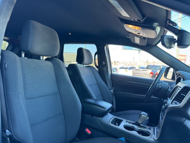 2017 Jeep Grand Cherokee in Knoxville, TN 37912 - 18079840 17