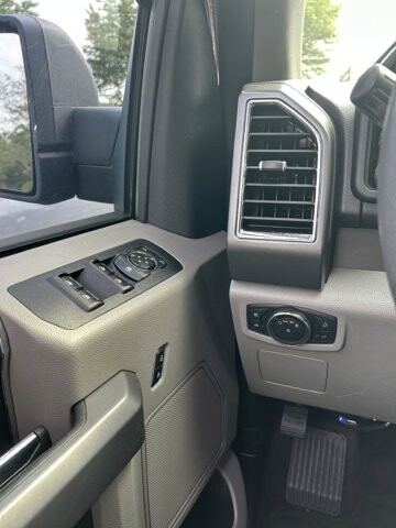 2016 Ford F150 in Knoxville, TN 37912 - 18079842 13