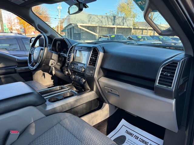 2016 Ford F150 in Knoxville, TN 37912 - 18079844 17