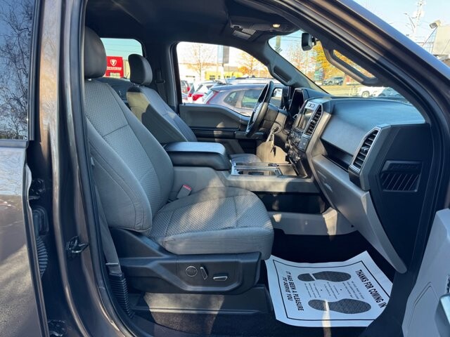 2016 Ford F150 in Knoxville, TN 37912 - 18079844 16