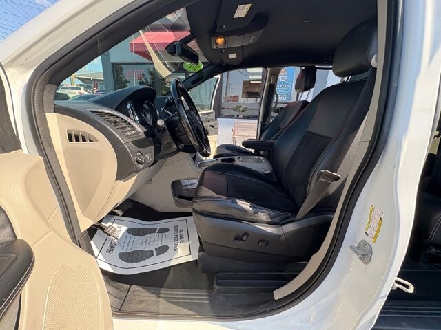 2019 Dodge Grand Caravan in Knoxville, TN 37912 - 18079845 14
