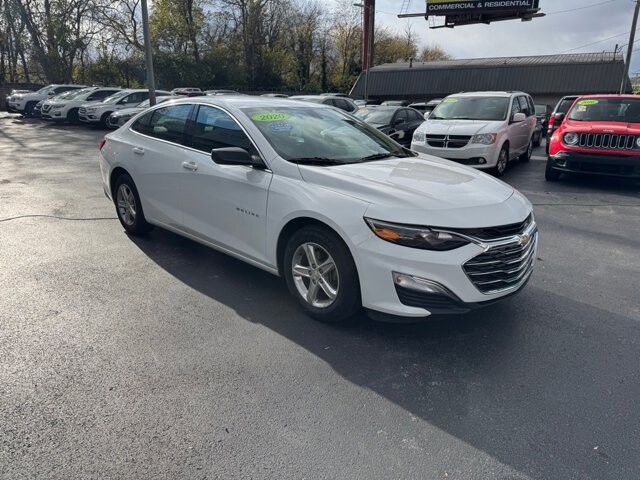2020 Chevrolet Malibu in Knoxville, TN 37912 - 18079855 4