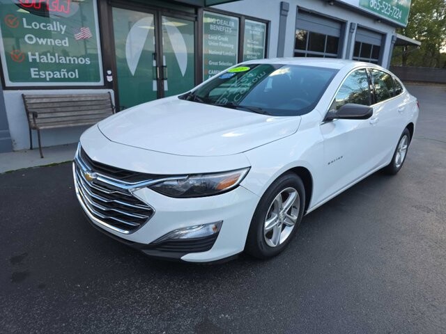 2020 Chevrolet Malibu in Knoxville, TN 37912 - 18079855 2