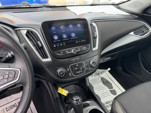 2020 Chevrolet Malibu in Knoxville, TN 37912 - 18079855 22