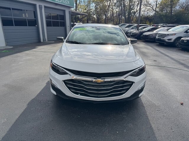 2020 Chevrolet Malibu in Knoxville, TN 37912 - 18079855 5