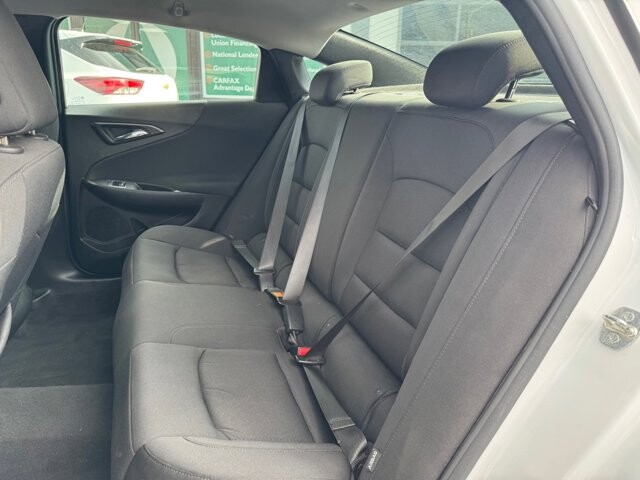 2020 Chevrolet Malibu in Knoxville, TN 37912 - 18079855 15