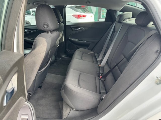 2020 Chevrolet Malibu in Knoxville, TN 37912 - 18079855 14