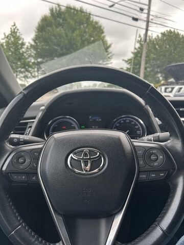 2019 Toyota Camry in Knoxville, TN 37912 - 18079857 10