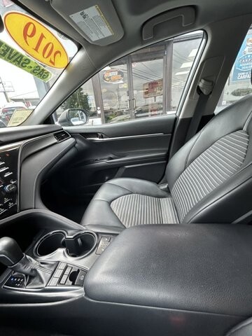 2019 Toyota Camry in Knoxville, TN 37912 - 18079857 16