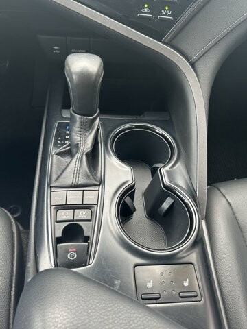 2019 Toyota Camry in Knoxville, TN 37912 - 18079857 13