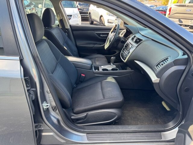 2018 Nissan Altima in Knoxville, TN 37912 - 18079861 12