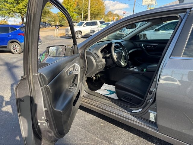 2018 Nissan Altima in Knoxville, TN 37912 - 18079861 13