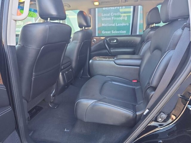 2017 INFINITI QX80 in Knoxville, TN 37912 - 18079865 22