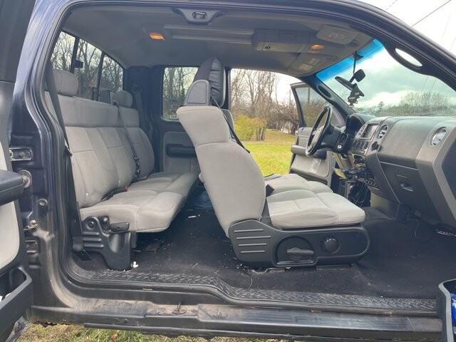 2004 Ford F150 in Winchester, VA 22602 - 18079873 31