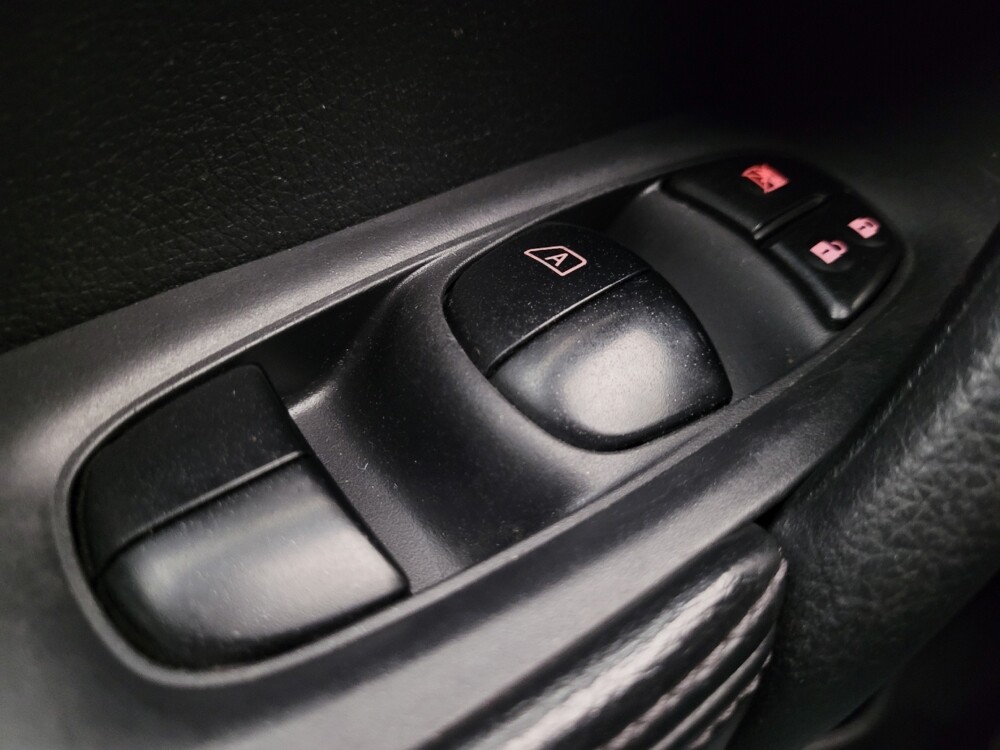 2015 Nissan Rogue in Mesa, AZ 85210 - 18079913 27