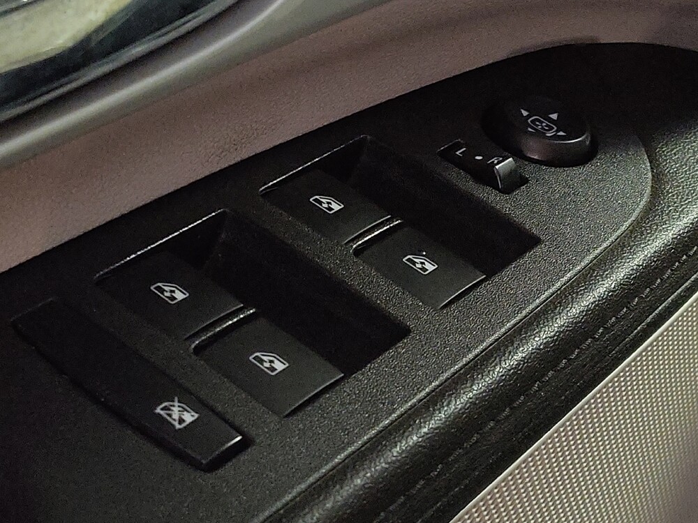 2017 Chevrolet Equinox in Fort Myers, FL 33907 - 18079923 27