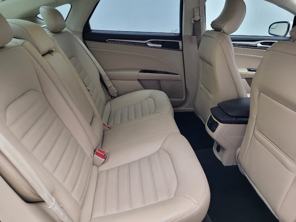 2016 Ford Fusion in Jacksonville, FL 32210 - 18079944 19