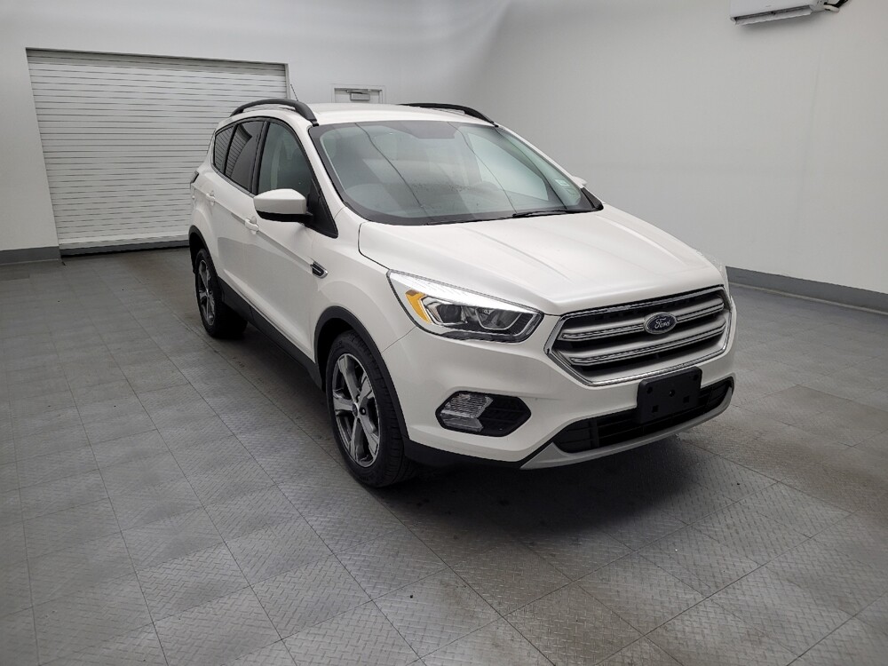 2017 Ford Escape in Louisville, KY 40258 - 18079991 13