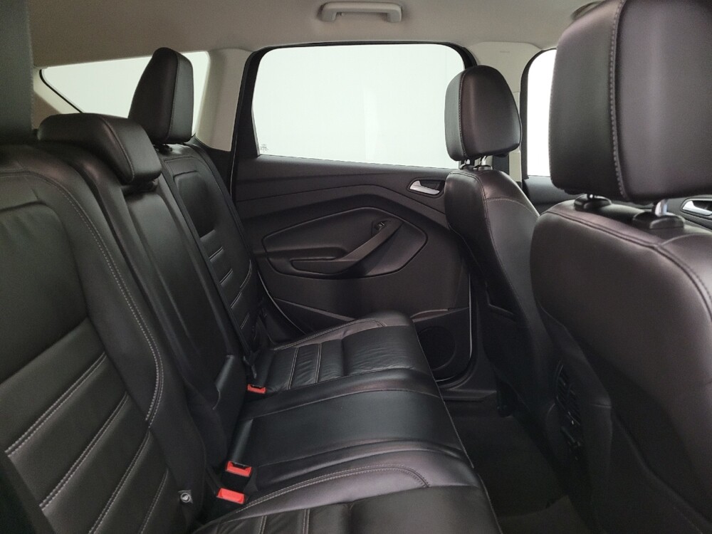 2017 Ford Escape in Louisville, KY 40258 - 18079991 19