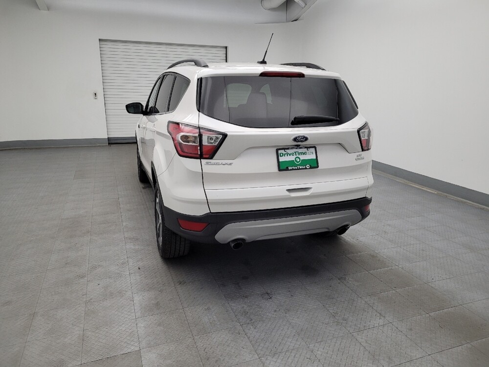 2017 Ford Escape in Louisville, KY 40258 - 18079991 6