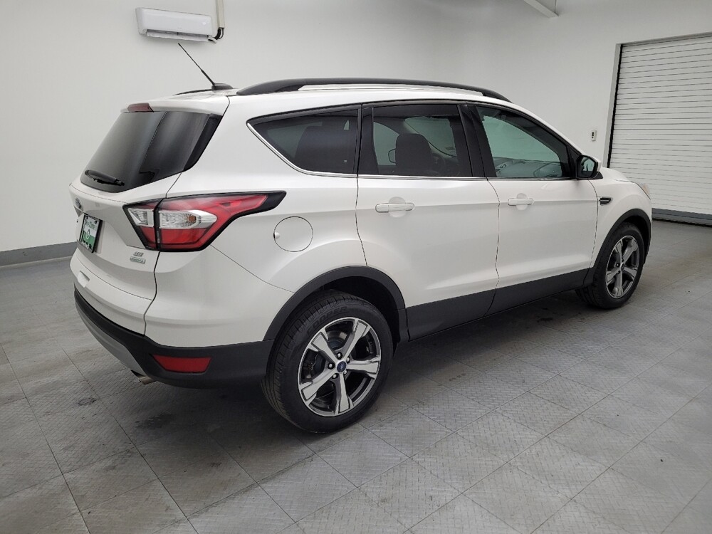 2017 Ford Escape in Louisville, KY 40258 - 18079991 10