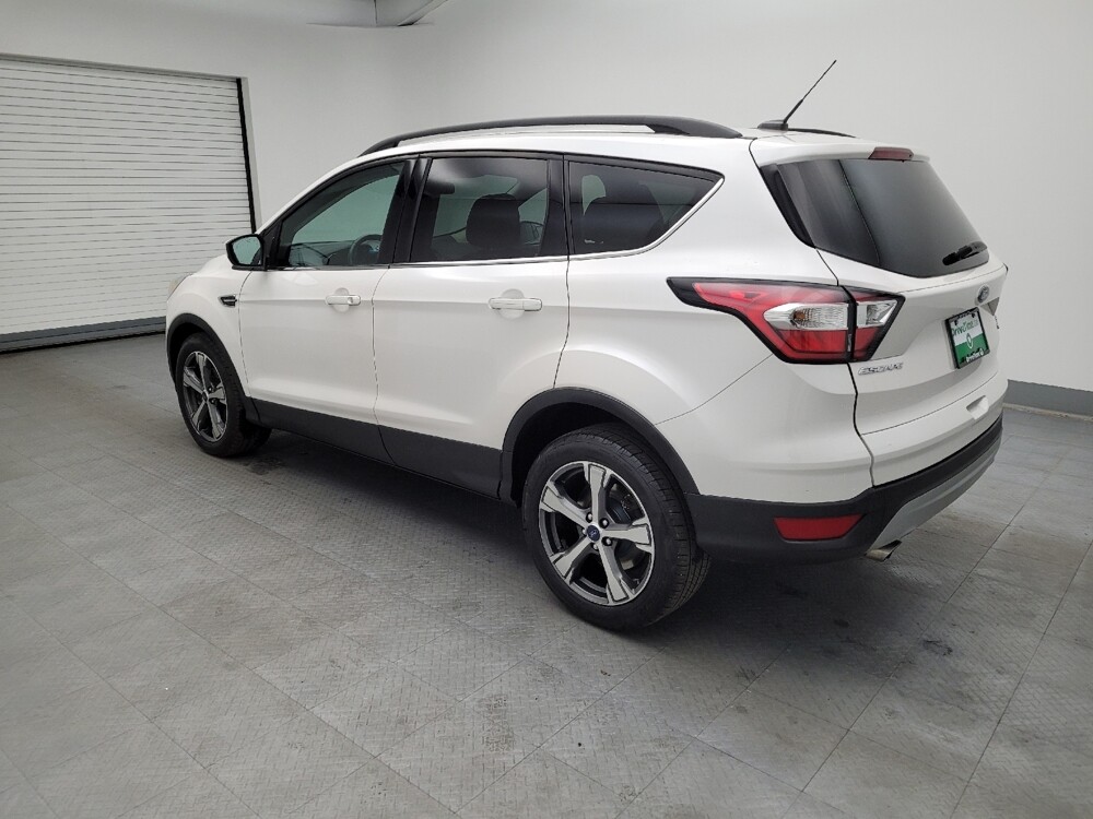 2017 Ford Escape in Louisville, KY 40258 - 18079991 3