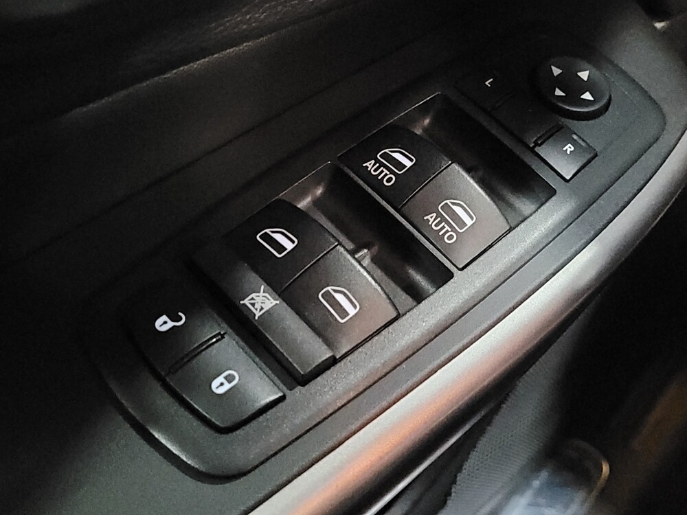 2019 Jeep Cherokee in Laurel, MD 20724 - 18080004 27