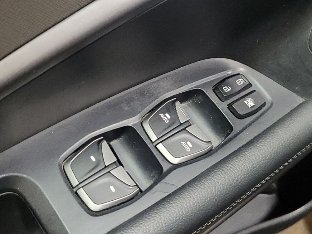 2015 Hyundai Santa Fe in Pittsburgh, PA 15237 - 18080010 27