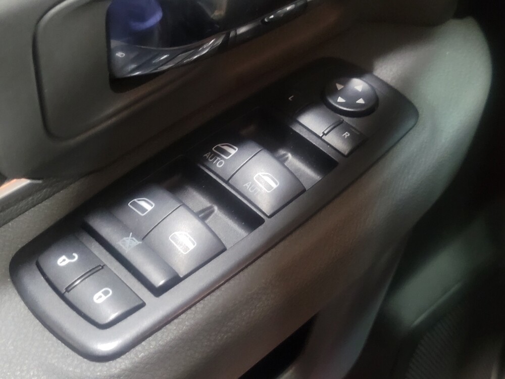 2016 RAM 1500 in Langhorne, PA 19047 - 18080016 27