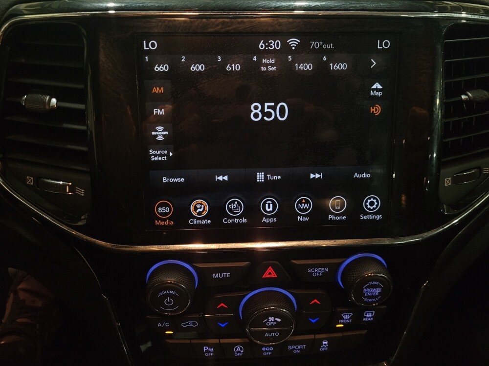 2020 Jeep Grand Cherokee in Williamstown, NJ 8094 - 18080023 25