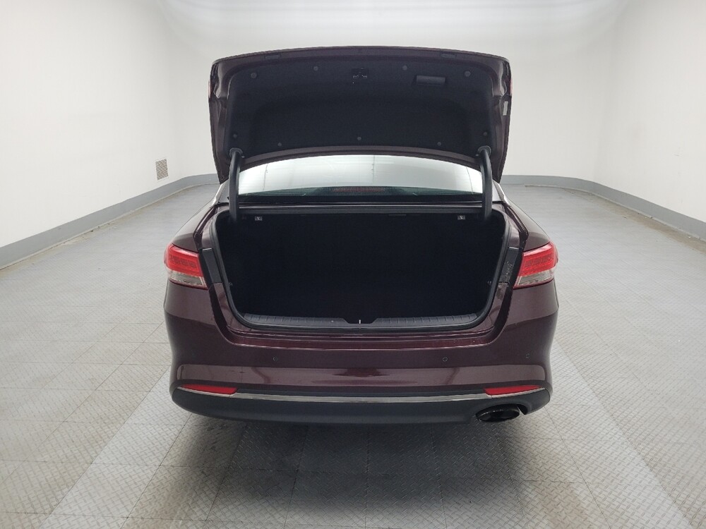 2017 Kia Optima in Lombard, IL 60148 - 18080026 29