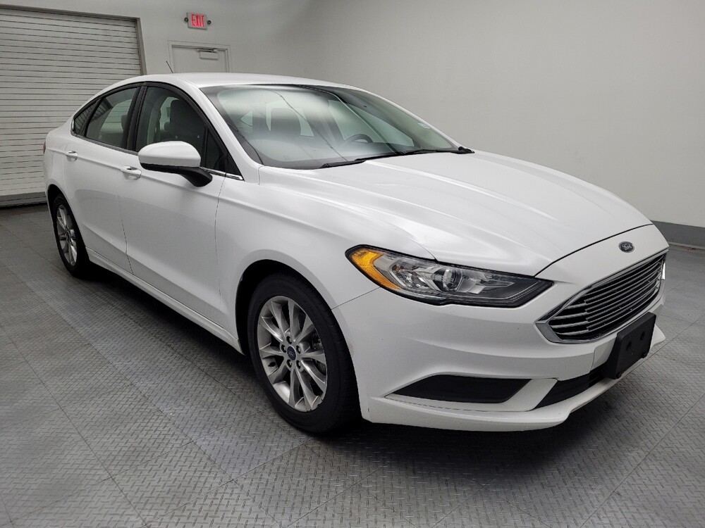2017 Ford Fusion in Lombard, IL 60148 - 18080027 13