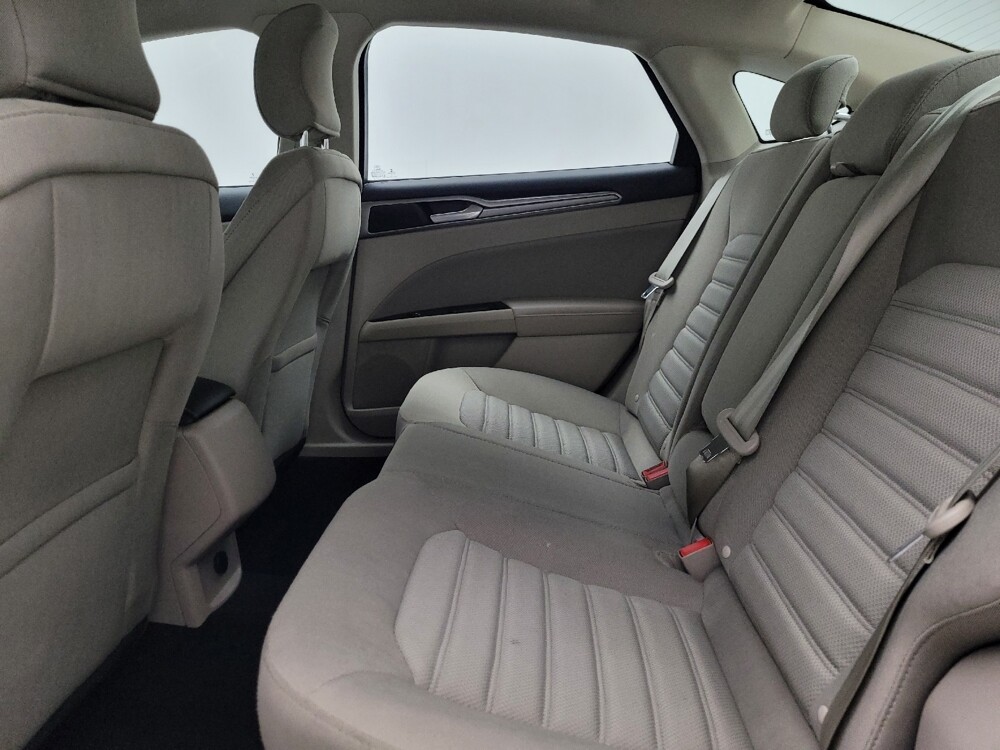 2017 Ford Fusion in Lombard, IL 60148 - 18080027 18