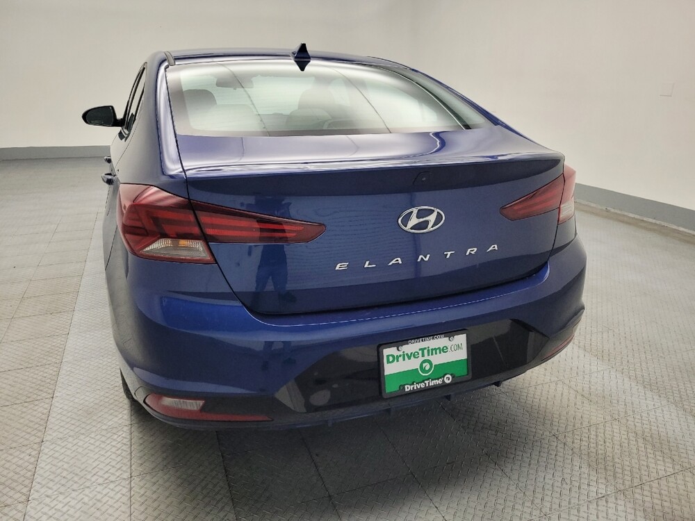 2019 Hyundai Elantra in Lombard, IL 60148 - 18080028 6